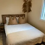Casa Pitaya - Met Jacuzzi & Tuin Nabij Malaga & *