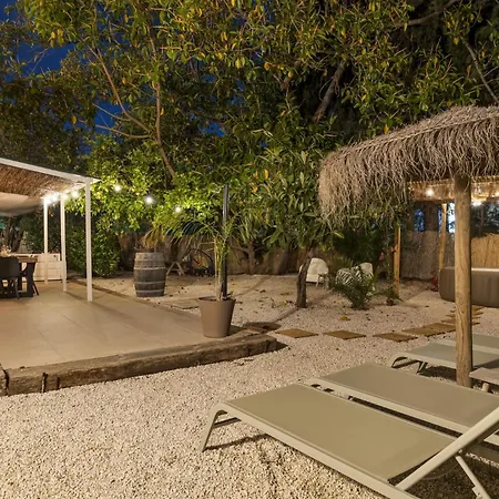 Casa Pitaya - Met Jacuzzi & Tuin Nabij Malaga & Alhaurin el Grande